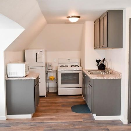 Unwind In A Bright Comfortable Apartment For 3 Pittsburgh Dış mekan fotoğraf