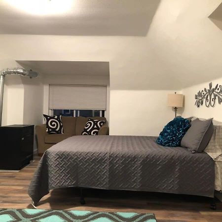 Unwind In A Bright Comfortable Apartment For 3 Pittsburgh Dış mekan fotoğraf