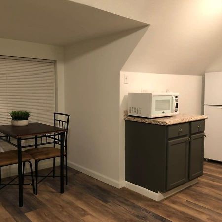 Unwind In A Bright Comfortable Apartment For 3 Pittsburgh Dış mekan fotoğraf