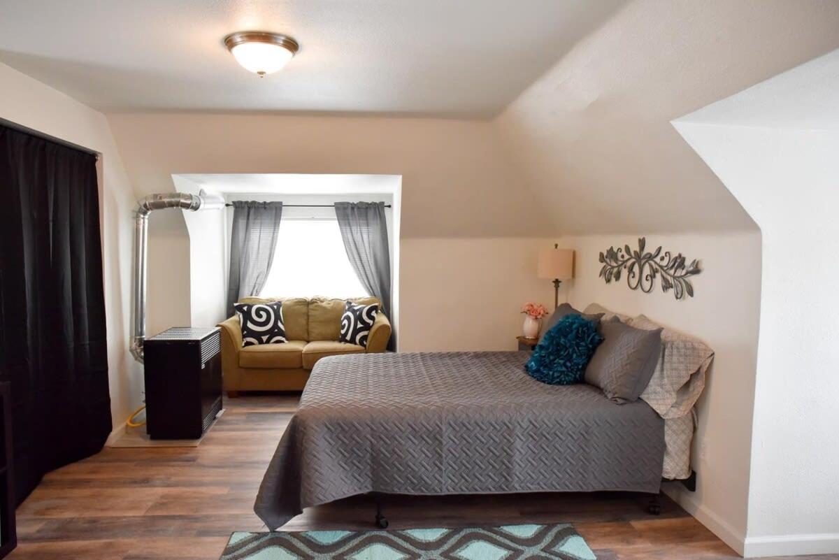 Unwind In A Bright Comfortable Apartment For 3 Pittsburgh Dış mekan fotoğraf