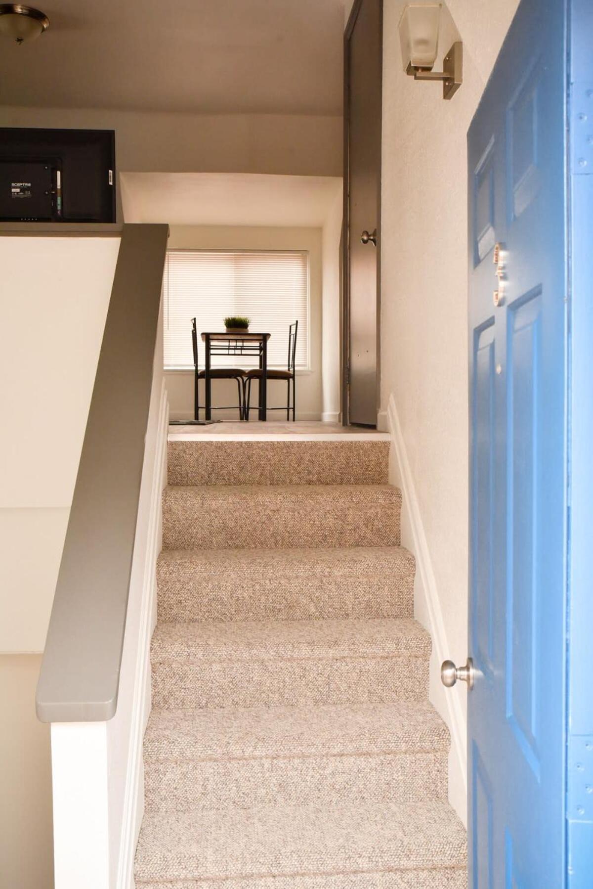 Unwind In A Bright Comfortable Apartment For 3 Pittsburgh Dış mekan fotoğraf