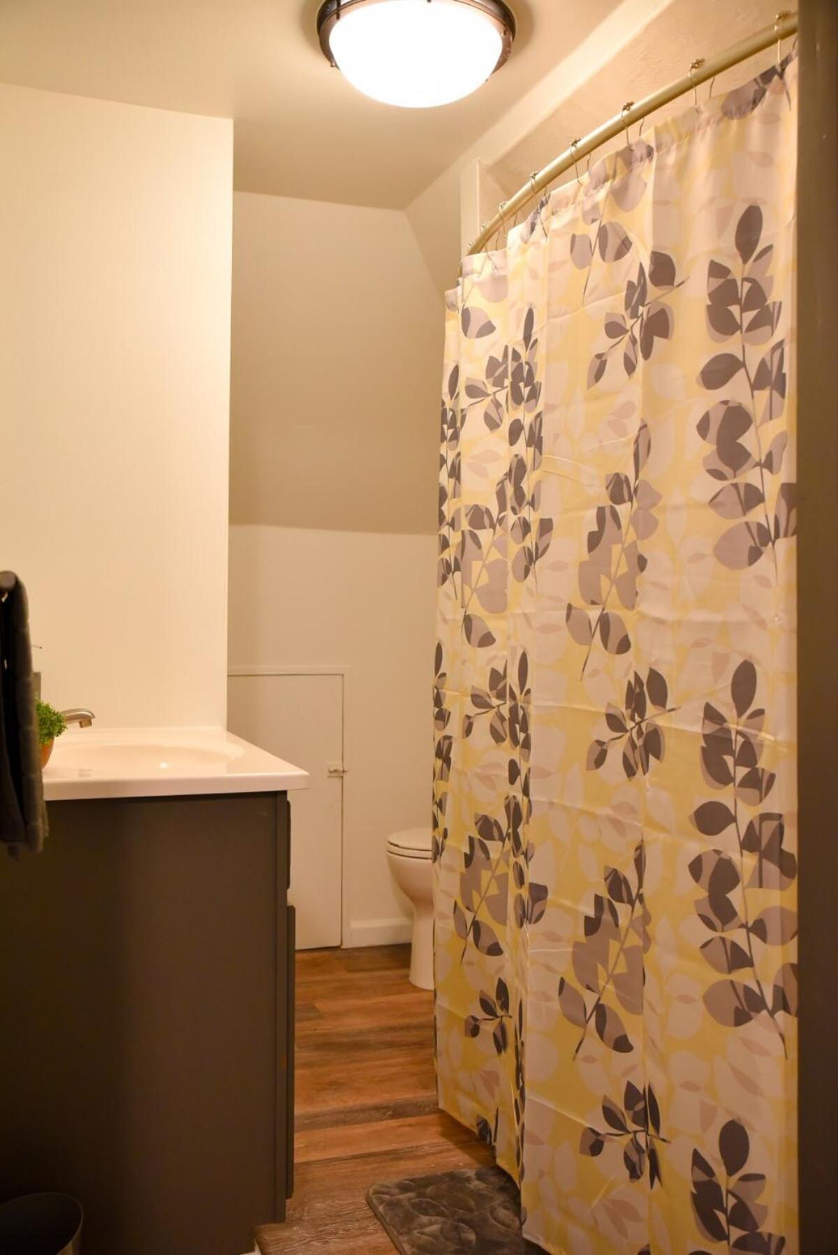 Unwind In A Bright Comfortable Apartment For 3 Pittsburgh Dış mekan fotoğraf